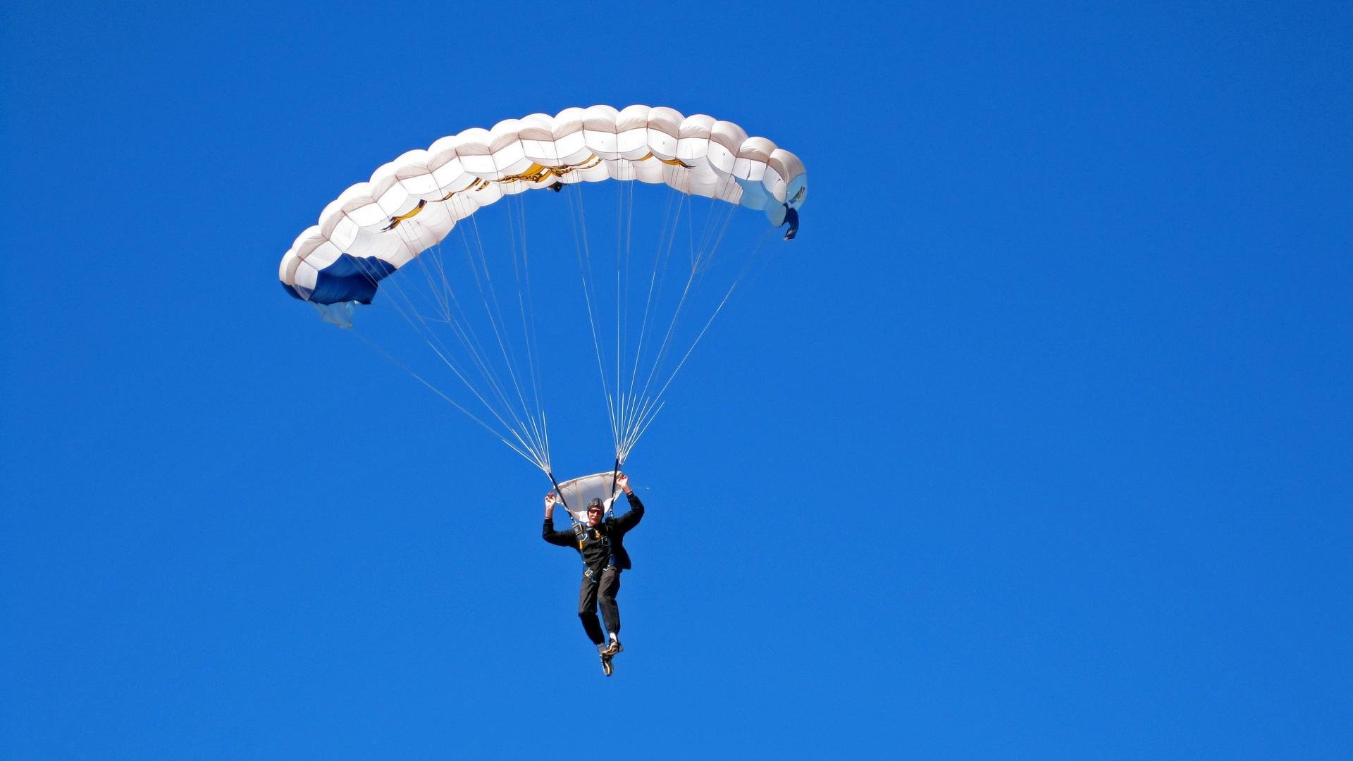 中超联赛激战正酣，争冠保级悬念迭起_1xbet中文版官方网站